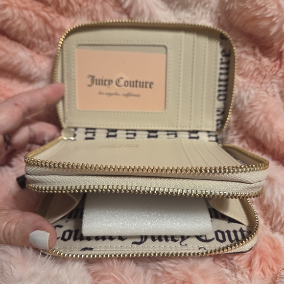 BNWT Juicy Couture White Wallet with Brown Trim and Gold Embroidery - Picture 6 of 6